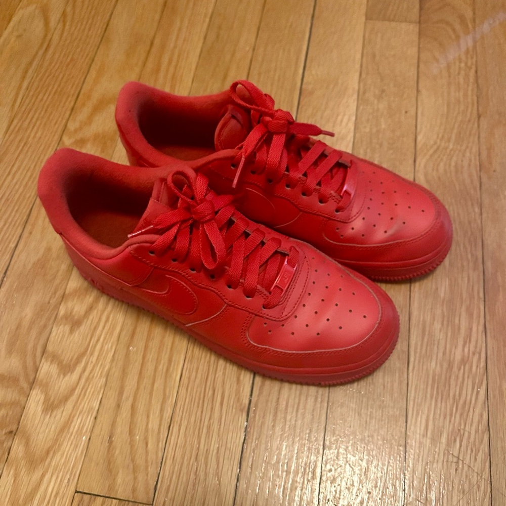 Red Air Force 1 Nike Sneakers